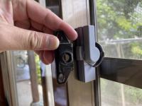 窓の鍵交換🔑クレセント錠の取替写真