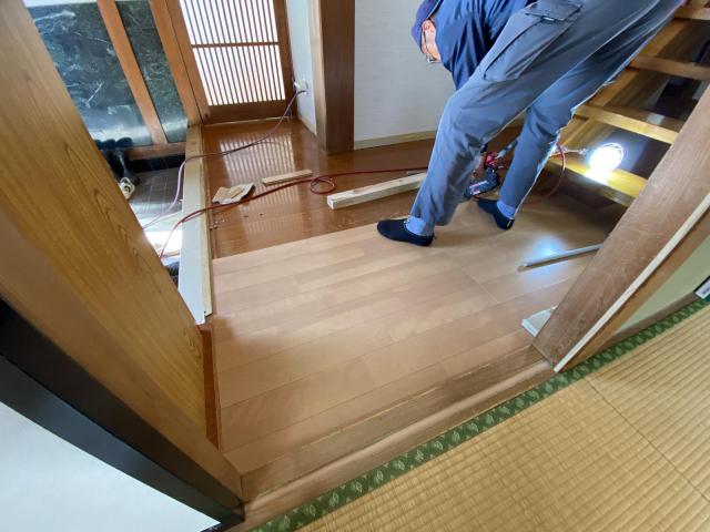 ザラザラ廊下をすべすべに 床改修工事 ハウスメンテ静岡